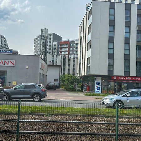 Elegant Two-Room Apartment, Sleeps 4, Near Turon Arena, With Balcony Красков Екстериор снимка